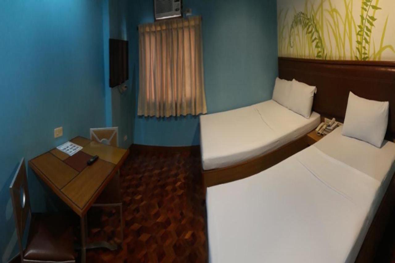 Park Bed And Breakfast Hotel Pasay Manila Zewnętrze zdjęcie